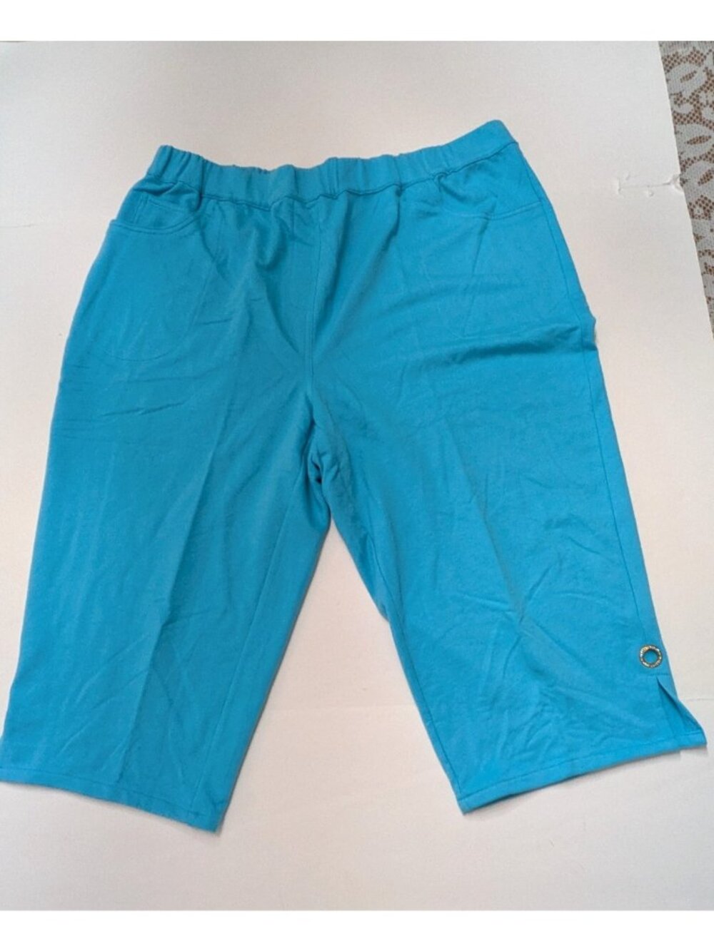 Quacker Factory Capri Pants Womens Size 1X Teal Blue Pull On Grommet Accent